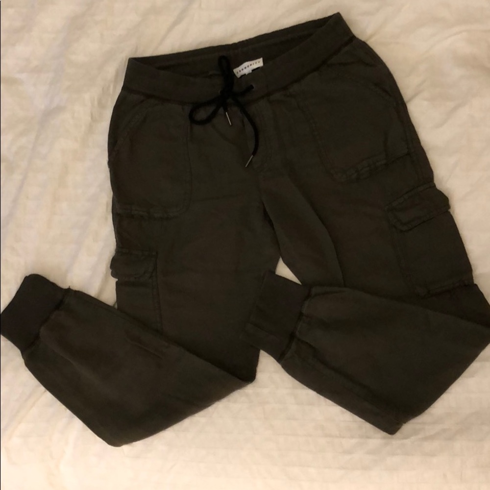 Aritzia Community Cebu Cargo Pants